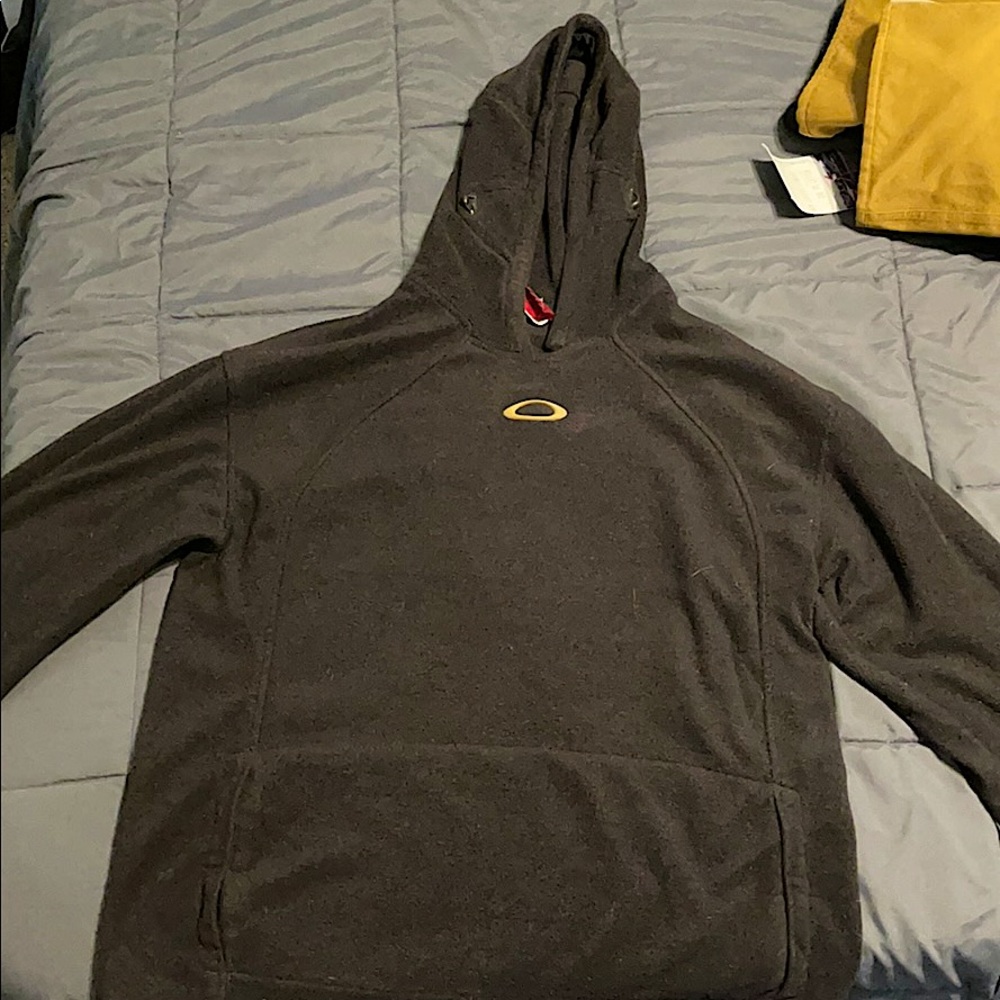 Oakley Fleece